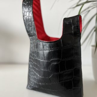 Чорна сумочка-вузлик